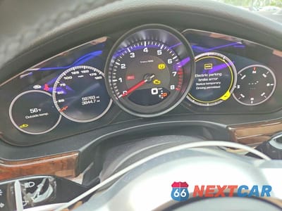 Zdjęcie 9 z 12 samochodu: 2018 PORSCHE PANAMERA 4 VIN:WP0AA2A70JL116193 - miniatura