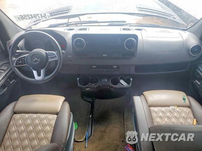 Zdjęcie 8 z 13 samochodu: 2024 MERCEDES BENZ SPRINTER 2500 VIN:W1W4NBVY1RT171207 - miniatura