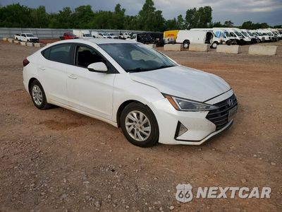 Czwarte zdjęcie samochodu z boku: 2019 HYUNDAI ELANTRA SE VIN:5NPD74LF3KH479931 - miniatura