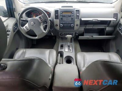 Zdjęcie 8 z 12 samochodu: 2010 NISSAN FRONTIER SE V6 VIN:1N6AD0FV8AC415575 - miniatura