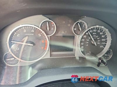 Zdjęcie 9 z 12 samochodu: 2017 TOYOTA TUNDRA SR5 VIN:5TFDW5F10HX659860 - miniatura
