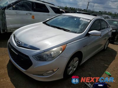 2011 HYUNDAI SONATA HYBRID KMHEC4A40BA007044 - główne zdjęcie licytacji z USA - miniatura