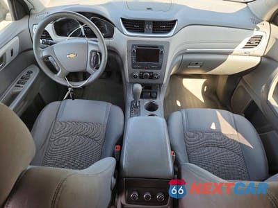 Zdjęcie 8 z 13 samochodu: 2017 CHEVROLET TRAVERSE LS VIN:1GNKVFED5HJ154483 - miniatura