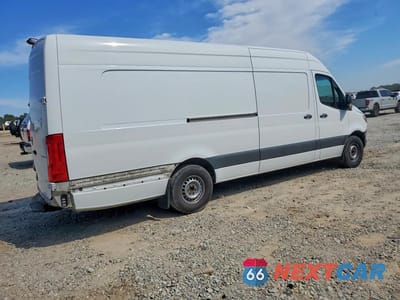 Trzecie zdjęcie samochodu z tyłu: 2020 MERCEDES BENZ SPRINTER 2500 DELIVERY VAN VIN:W1W4DDHYXLT043632 - miniatura