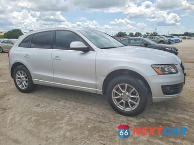 Czwarte zdjęcie samochodu z boku: 2010 AUDI Q5 PREMIUM PLUS VIN:WA1LKAFP0AA098549 - miniatura