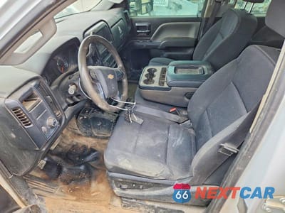 Zdjęcie 7 z 13 samochodu: 2019 CHEVROLET SILVERADO K3500 VIN:1GB4KVCGXKF221787 - miniatura
