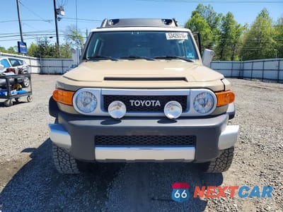 Piąte zdjęcie samochodu w środku: 2012 TOYOTA FJ CRUISER BASE VIN:JTEBU4BF0CK148658 - miniatura