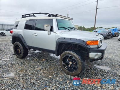 Czwarte zdjęcie samochodu z boku: 2008 TOYOTA FJ CRUISER BASE VIN:JTEBU11F38K023418 - miniatura