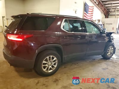 Trzecie zdjęcie samochodu z tyłu: 2019 CHEVROLET TRAVERSE LT VIN:1GNERGKW0KJ102943 - miniatura