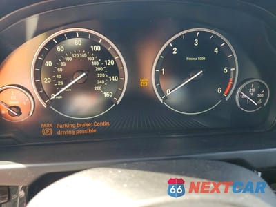 Zdjęcie 9 z 13 samochodu: 2015 BMW X5 XDRIVE35D VIN:5UXKS4C53F0J97609 - miniatura