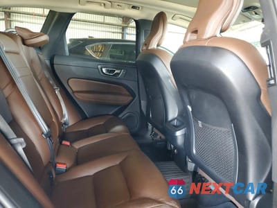 Zdjęcie 11 z 14 samochodu: 2020 VOLVO XC60 T5 MOMENTUM VIN:YV4102RK3L1511489 - miniatura