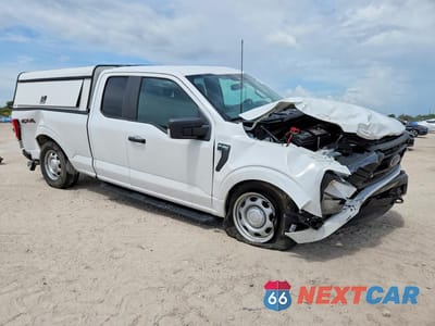 Czwarte zdjęcie samochodu z boku: 2023 FORD F150 SUPER CAB VIN:1FTEX1EP2PKE09368 - miniatura