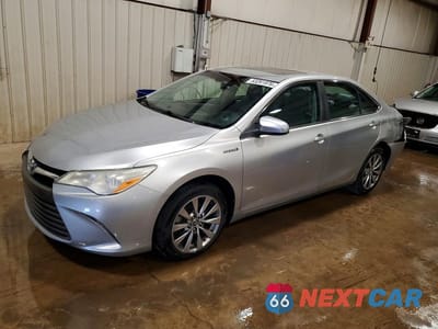 2015 TOYOTA CAMRY HYBRID XLE 4T1BD1FK3FU172094 - główne zdjęcie licytacji z USA - miniatura