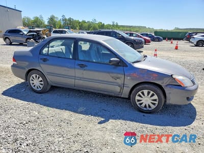 Czwarte zdjęcie samochodu z boku: 2006 MITSUBISHI LANCER ES VIN:JA3AJ26E66U044794 - miniatura