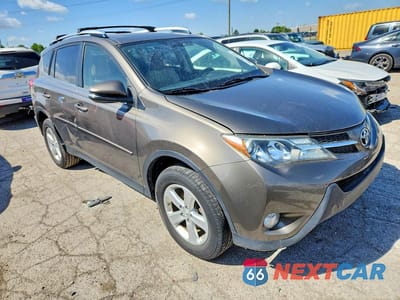 Czwarte zdjęcie samochodu z boku: 2014 TOYOTA RAV4 XLE VIN:JTMRFREV4ED081762 - miniatura