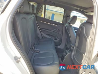 Zdjęcie 10 z 12 samochodu: 2021 BMW X1 XDRIVE28I VIN:WBXJG9C01M5U27408 - miniatura