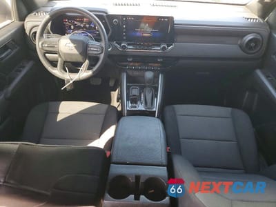 Zdjęcie 8 z 12 samochodu: 2026 CHEVROLET COLORADO VIN:1GCPSBEK5T1115142 - miniatura