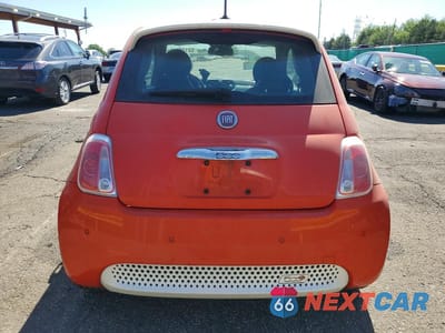 Zdjęcie 6 z 12 samochodu: 2015 FIAT 500 ELECTRIC VIN:3C3CFFGE0FT656991 - miniatura
