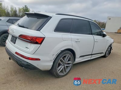 Trzecie zdjęcie samochodu z tyłu: 2021 AUDI Q7 PROGRESSIV VIN:WA1MXAF71MD010455 - miniatura