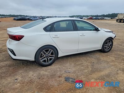 Trzecie zdjęcie samochodu z tyłu: 2019 KIA FORTE S VIN:3KPF34AD9KE107021 - miniatura