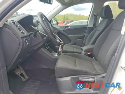 Zdjęcie 7 z 14 samochodu: 2014 VOLKSWAGEN TIGUAN S VIN:WVGBV3AX1EW564957 - miniatura