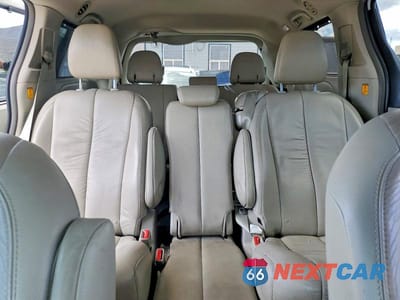 Zdjęcie 10 z 13 samochodu: 2012 TOYOTA SIENNA XLE 8-PASSENGER VIN:5TDYK3DC6CS229285 - miniatura
