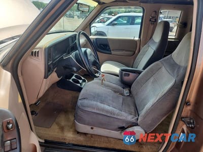 Zdjęcie 7 z 12 samochodu: 1994 MAZDA B4000 CAB PLUS VIN:4F4CR16X3RTM08587 - miniatura