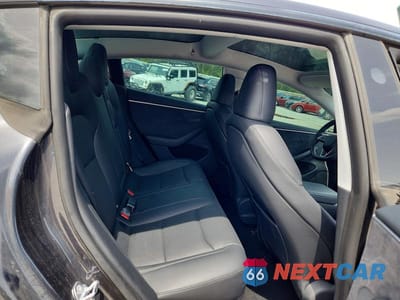 Zdjęcie 10 z 13 samochodu: 2025 TESLA MODEL 3 VIN:5YJ3E1EB7SF993872 - miniatura