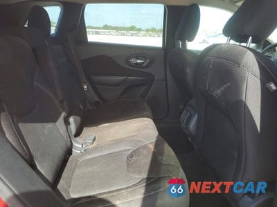 Zdjęcie 11 z 14 samochodu: 2015 JEEP CHEROKEE LATITUDE VIN:1C4PJMCB3FW739076 - miniatura