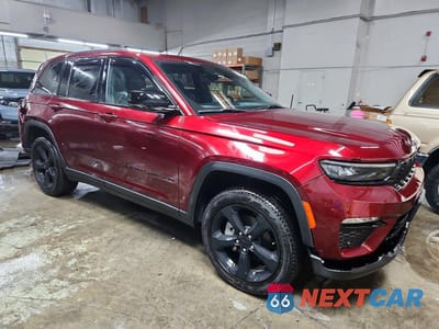 Czwarte zdjęcie samochodu z boku: 2025 JEEP GRAND CHEROKEE LIMITED VIN:1C4RJHBG2SC335288 - miniatura