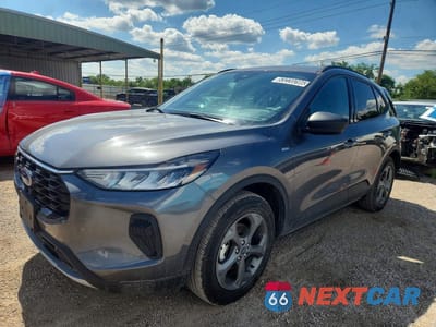 2025 FORD ESCAPE ST LINE 1FMCU9MN5SUB20234 - główne zdjęcie licytacji z USA - miniatura