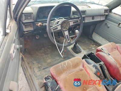 Zdjęcie 8 z 12 samochodu: 1988 TOYOTA PICKUP BASE VIN:JT4RN50R0J5113164 - miniatura