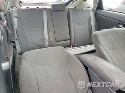 Zdjęcie 10 z 13 samochodu: 2011 TOYOTA PRIUS TWO VIN:JTDKN3DU3B1369764 - miniatura