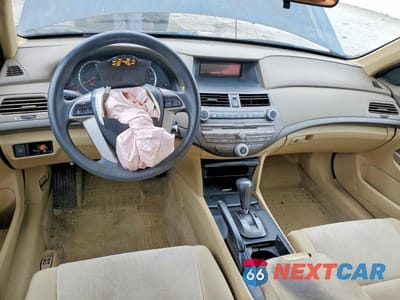 Zdjęcie 8 z 12 samochodu: 2010 HONDA ACCORD LXP VIN:1HGCP2F44AA160782 - miniatura