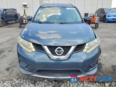 Piąte zdjęcie samochodu w środku: 2014 NISSAN ROGUE SV VIN:5N1AT2MTXEC850232 - miniatura