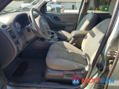 Zdjęcie 7 z 13 samochodu: 2005 FORD ESCAPE XLT VIN:1FMYU93185KB08163 - miniatura