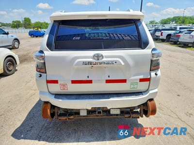 Zdjęcie 6 z 13 samochodu: 2014 TOYOTA 4RUNNER SR5 VIN:JTEBU5JR5E5161912 - miniatura