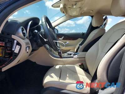 Zdjęcie 7 z 13 samochodu: 2016 MERCEDES-BENZ C 300 VIN:55SWF4JB7GU111042 - miniatura