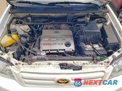 Zdjęcie 12 z 13 samochodu: 2006 TOYOTA HIGHLANDER LIMITED VIN:JTEEP21A460158530 - miniatura