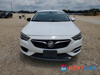 Piąte zdjęcie samochodu w środku: 2019 BUICK REGAL PREFERRED VIN:W04GL6SX9K1038806 - miniatura