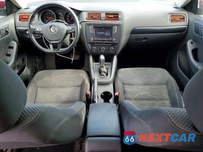 Zdjęcie 8 z 13 samochodu: 2016 VOLKSWAGEN JETTA SE VIN:3VWD67AJ1GM401173 - miniatura