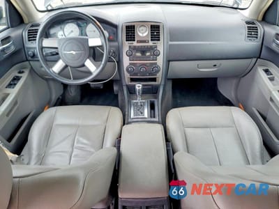 Zdjęcie 8 z 12 samochodu: 2006 CHRY 300 TOURING VIN:2C3KA53G56H159200 - miniatura