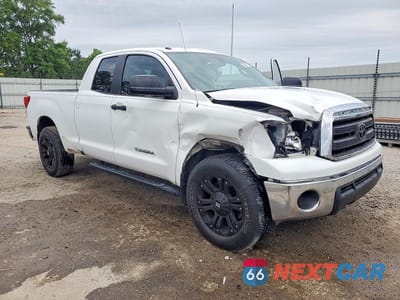 Czwarte zdjęcie samochodu z boku: 2011 TOYOTA TUNDRA DOUBLE CAB SR5 VIN:5TFUM5F11BX020075 - miniatura