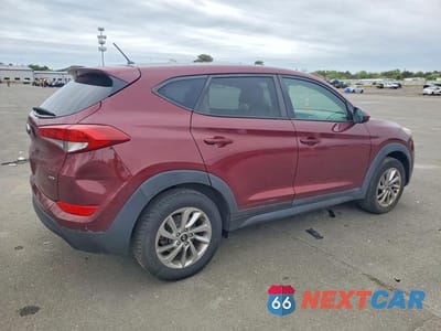 Trzecie zdjęcie samochodu z tyłu: 2018 HYUNDAI TUCSON SE VIN:KM8J2CA40JU631354 - miniatura