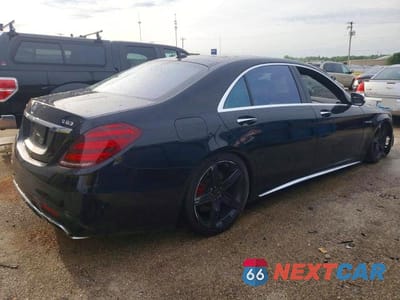 Trzecie zdjęcie samochodu z tyłu: 2018 MERCEDES-BENZ S 63 AMG 4MATIC VIN:WDDUG8JB0JA386853 - miniatura