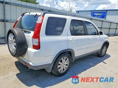Trzecie zdjęcie samochodu z tyłu: 2005 HONDA CR-V SE VIN:SHSRD78945U314159 - miniatura