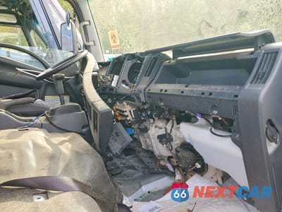 Zdjęcie 10 z 12 samochodu: 2024 ISUZU NRR VIN:JALE5W168R7303026 - miniatura