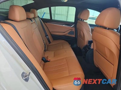 Zdjęcie 10 z 12 samochodu: 2022 BMW 530 XI VIN:WBA13BJ01NWX81232 - miniatura