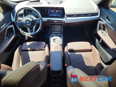 Zdjęcie 8 z 13 samochodu: 2025 BMW X1 XDRIVE28I VIN:WBX73EF07S5367657 - miniatura