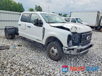 Czwarte zdjęcie samochodu z boku: 2025 FORD F350 SUPER DUTY VIN:1FD8W3HT5SEC00150 - miniatura